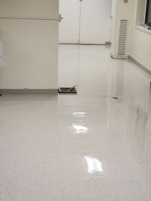 Commercial Floor Cleaning in Detroit, MI (2)